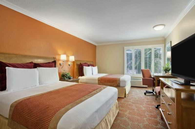 Desert Palms Hotel & Suites Anaheim Resort Екстер'єр фото